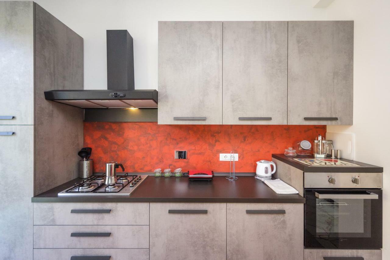 Casa Celine Apartment Chiavari Bagian luar foto